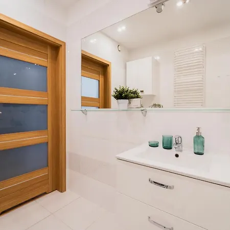 Appartamento Big Old Town - 3 Rooms- 7 People-lift- Near Town Hall Breslavia