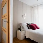Big Old Town - 3 Rooms- 7 People-lift- Near Town Hall