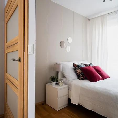 Big Old Town - 3 Rooms- 7 People-lift- Near Town Hall